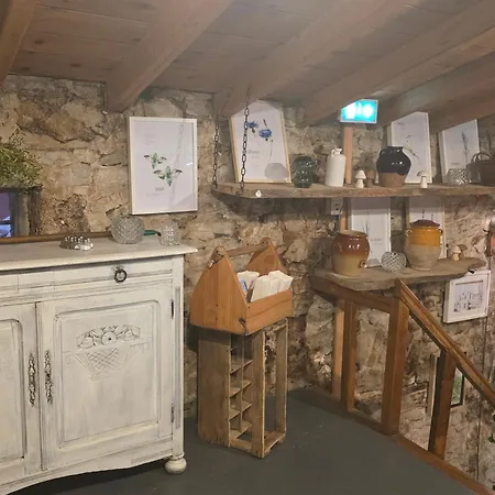 Hotel Logis Le Moulin De La Pipe