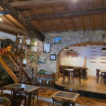 Le Moulin De La Pipe - Logis Restaurant