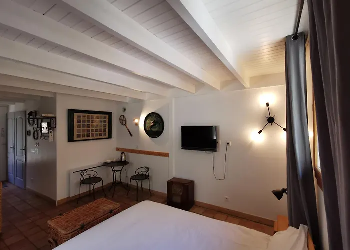 Hotel Le Moulin De La Pipe 3*